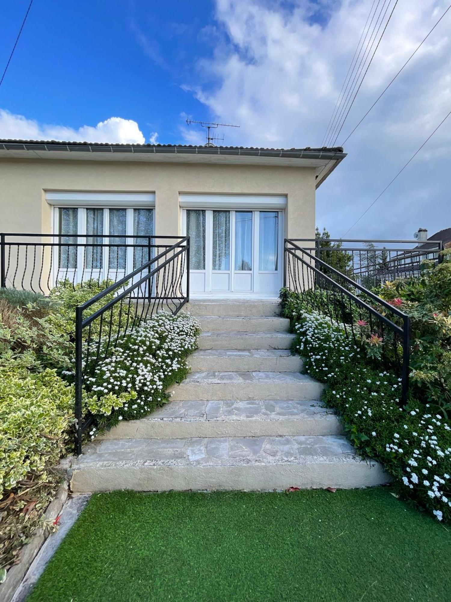 Maison Chaleureuse 4 Avec Jardin - Proche Paris - Arena Paris Nord Villepinte - Parc Des Expositions - Aeroport Cdg - - Asterix